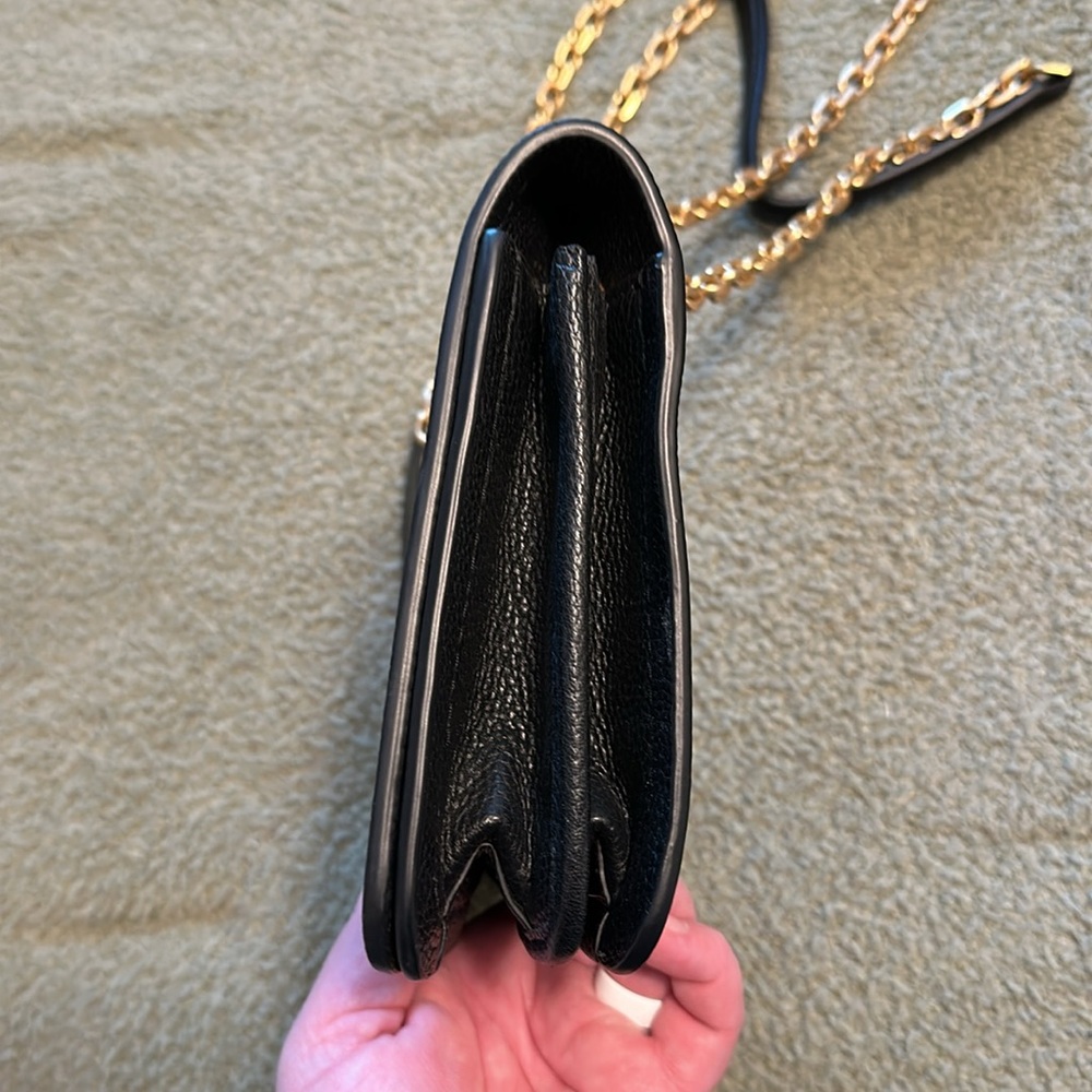 Tory Burch Carson Convertible Shoulder/Crossbody Bag - Picture 10 of 16